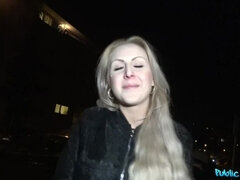 Leie, Grosse titten, Betrug, Hundestellung, Handjob, Im freien, Pov, Titten