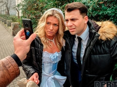 Arsch, Blondine, Blasen, Gehörnter ehemann, Handjob, Hardcore, Milf, Strümpfe