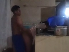 Amateur, Tir de sperme, Branlette thaïlandaise, Hard, Cuisine, Pov, Épouse