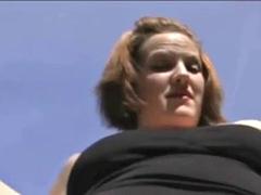Enthousiasteling, Pijpbeurt, Fetisj, Hardcore, Rijpe lesbienne, Moeder, Buiten, Tieten likken