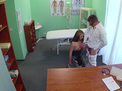 素人, フェラチオ, 医者, 指いじり, 看護婦, オフィス, オマンコ, 生徒