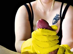 Leie, Grosser schwanz, Grosse titten, Cfnm, Spermaladung, Handschuhe, Handjob, Titten