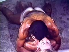 Sucer une bite, Compilation, Tir de sperme, Branlette thaïlandaise, Compilation de branlettes, Rétro ancien