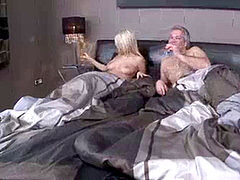 Anaal, Bedriegen, Vingeren, Klein, Kut duiken, Geschoren, Mager, Kousen