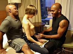 Leie, Grosser arsch, Blasen, Besamung, Schwarz, Japanische massage, Zierlich, Titten