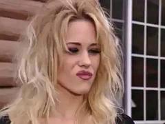 Grosser schwanz, Grosse titten, Blondine, Vollbusig, Hardcore, Milf, Öffentlich, Titten