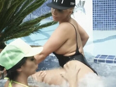 Tetas grandes, Divertido
