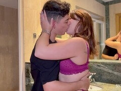 18 años, Cuarto de baño, Culo grande, Pareja, Familia, Casero, Portugués, Español