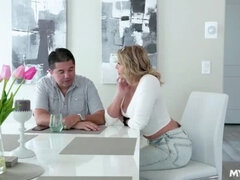 Grote kont, Grote mammen, Oudere vrouw, Gezin, Hardcore, Moeder die ik wil neuken, Zoon, Taboe