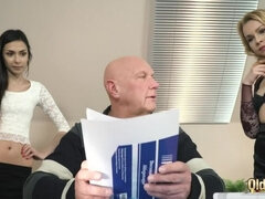 Pijpbeurt, Lul, Groep, Hardcore, Likken, Strak, Tieten likken, Maagd