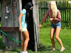 Doigter, Lesbienne, Léchez, Lingerie, Masturbation, De plein air, Chatte, Rasée