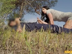 18 jahre, Grosser arsch, Blasen, Braunhaarige, Handjob, Natürlichen titten, Im freien, Jungendliche (18+)