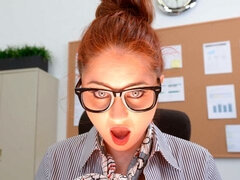 Belle grosse femme bgf, Attrapée, En levrette, Fétiche, Branlette thaïlandaise, Léchez, Rousse roux, Jarretelles