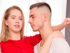 In den arsch, Arsch, Blondine, Blasen, Hundestellung, Hardcore, Küssen, Jungendliche (18+)