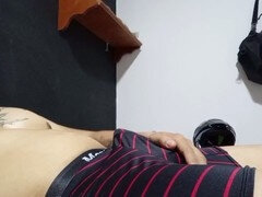 Salle de bains, Première fois, Homosexuelle, Branlette thaïlandaise, Masturbation, Solo