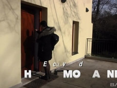 Bruinharig, Pop, Brillen, Softcore pornografie