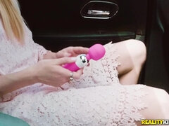 Slaapkamer, Pijpbeurt, Universiteit, Likken, Buiten, Kut duiken, Speelgoed, Vibrator