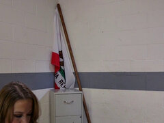 アナル, 服従, フェムドム, 指いじり, 目瞪口呆, 愛人, ラフ, タトゥー