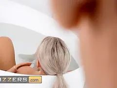 Cul, Grosse bite, Gros seins, Sucer une bite, Dingue, Chevaucher, Rasée, Belle mère