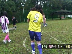 Braunhaarige, Gruppe, Japanische massage, Im freien, Öffentlich, Sport, Jungendliche (18+), Spielzeuge