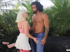 Cul, Nana, Sucer une bite, Hard, Seins naturels, Nénés