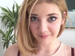 アナル, お尻, ブロンド, フェラチオ, バック, 指いじり, 手コキする, ストリッピング