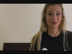 Cul, Chambre à dormir, Gros cul, Blonde, Brunette brune, Seins naturels, Pov, Nénés