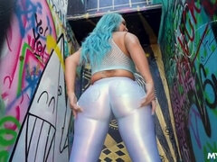 Big Tit MILF with Tattoo: Solo Blue Experience - 21.03.2022