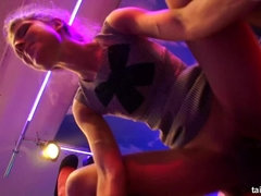 Blonde, Sucer une bite, Brunette brune, Interracial, Élève, Echangistes, Professeur, Mouillée