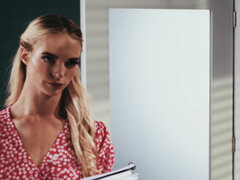 Lana Sharapova stuffed after class by teacher