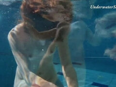 18 ans, Érotique, Hd, Petite femme, Public, Solo, Adolescente, Sous marin