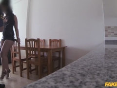 Amateur, Plantureuse, Tir de sperme, Faciale, Branlette thaïlandaise, Hôtel, Pov, Uniforme