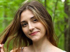 18 ans, Amateur, Cul, Doigter, Masturbation, Seins naturels, Solo, Dénudage