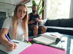 お尻, フェラチオ, バック, 手コキする, ハメ撮り, スカート, ティーン, オッパイの