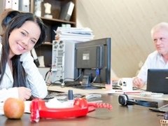 アジア人, フェラチオ, 茶髪の, フェティッシュ, 手コキする, ストリッピング, ティーン, オッパイの