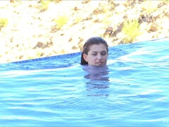 18 ans, Incroyable, Nana, Gros seins, Masturbation, Mamelons bombés, Chatte, Serré