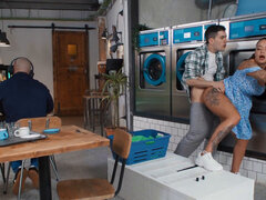 Большая жопа, Большой член, Большие сиськи, Минет, Парочка, Латиноамериканки, Бритые