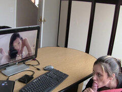 Naakte man aangeklede vrouw, Bedriegen, Stel, Schattig, Moeder, Orgasme, Tieten likken, Nat