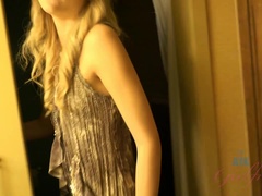 ブロンド, ドレス, 彼女, オナニー, ピアス, オマンコ, 喫煙, オッパイの