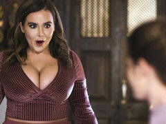 69, Chambre à dormir, Rondelette, Lesbienne, Mère que j'aimerais baiser, Seins naturels, Chatte, Adolescente