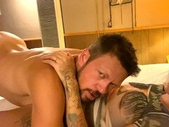 Aus dem arsch in den mund, Schlafzimmer, Frau, Fingern, Lecken, Orgasmus, Muschi
