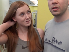 Sucer une bite, Cocu, Européenne, Pov, Rousse roux, Adolescente