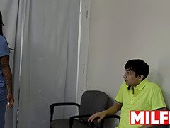 Culo grande, Tetas grandes, Rubia, Mamada, Ffm, Enfermera, Orgasmo, Trio