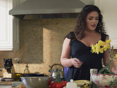 Большая жопа, Большой член, Большие сиськи, Черные, На кухне, Рыжие, Бритые