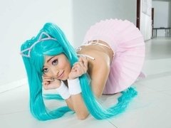 アジア人, フェラチオ, バック, 手コキする, 剃毛, ストリッピング, ティーン, オッパイの