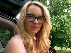 Amateur, Rubia, Mamada, Coche, Estilo perrito, Al aire libre, Coño, Apretado