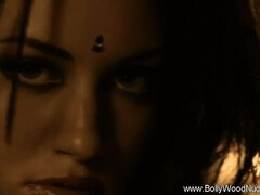 Asiatique, Nana, Brunette brune, Femelle, Hd, Indienne, Mère que j'aimerais baiser, Solo