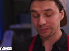 Anaal, Grote kont, Bruinharig, Bedriegen, Gek, Kut duiken, Taboe, Tieten likken