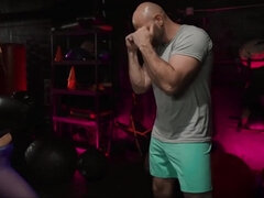 Gros cul, Gros seins, Gym, Hard, Hd, Mère que j'aimerais baiser, Public, Rugueux