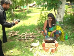 Handjob, Küche, Lingerie, Masturbation, Reif, Mutti, Jungendliche (18+), Spanner